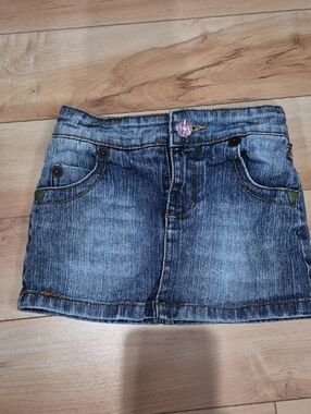 Girls Size 6 Guess Jeans Skirt With Shorts Underneath